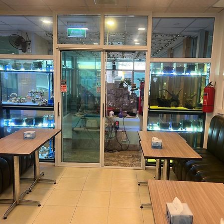 Alongkorn Hotel By Sb Samut Songkhram Екстер'єр фото
