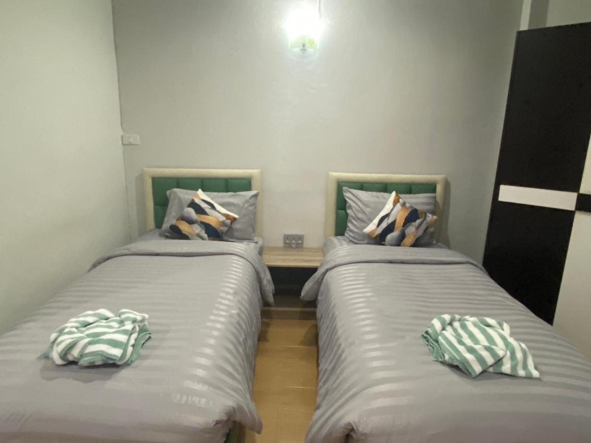 Alongkorn Hotel By Sb Samut Songkhram Екстер'єр фото