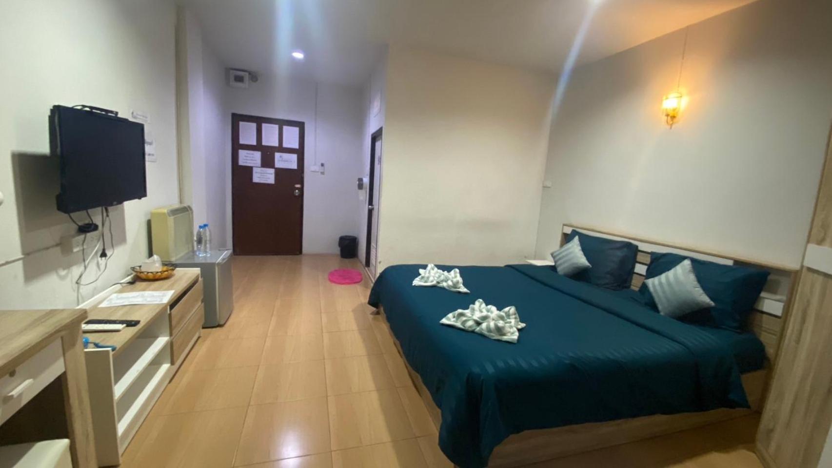 Alongkorn Hotel By Sb Samut Songkhram Екстер'єр фото