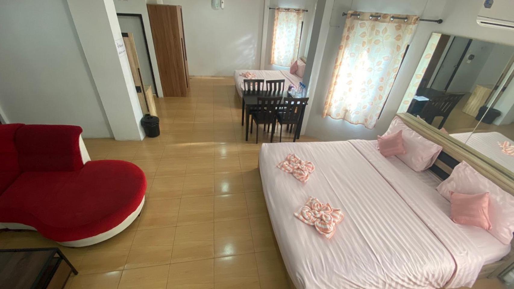 Alongkorn Hotel By Sb Samut Songkhram Екстер'єр фото