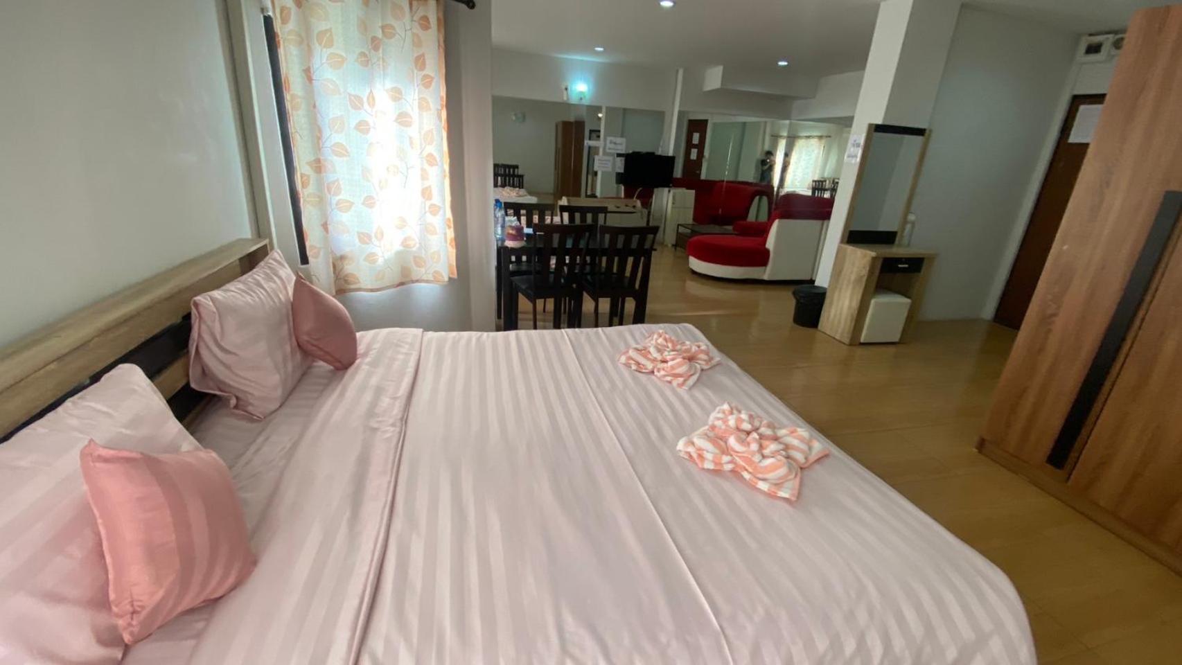 Alongkorn Hotel By Sb Samut Songkhram Екстер'єр фото