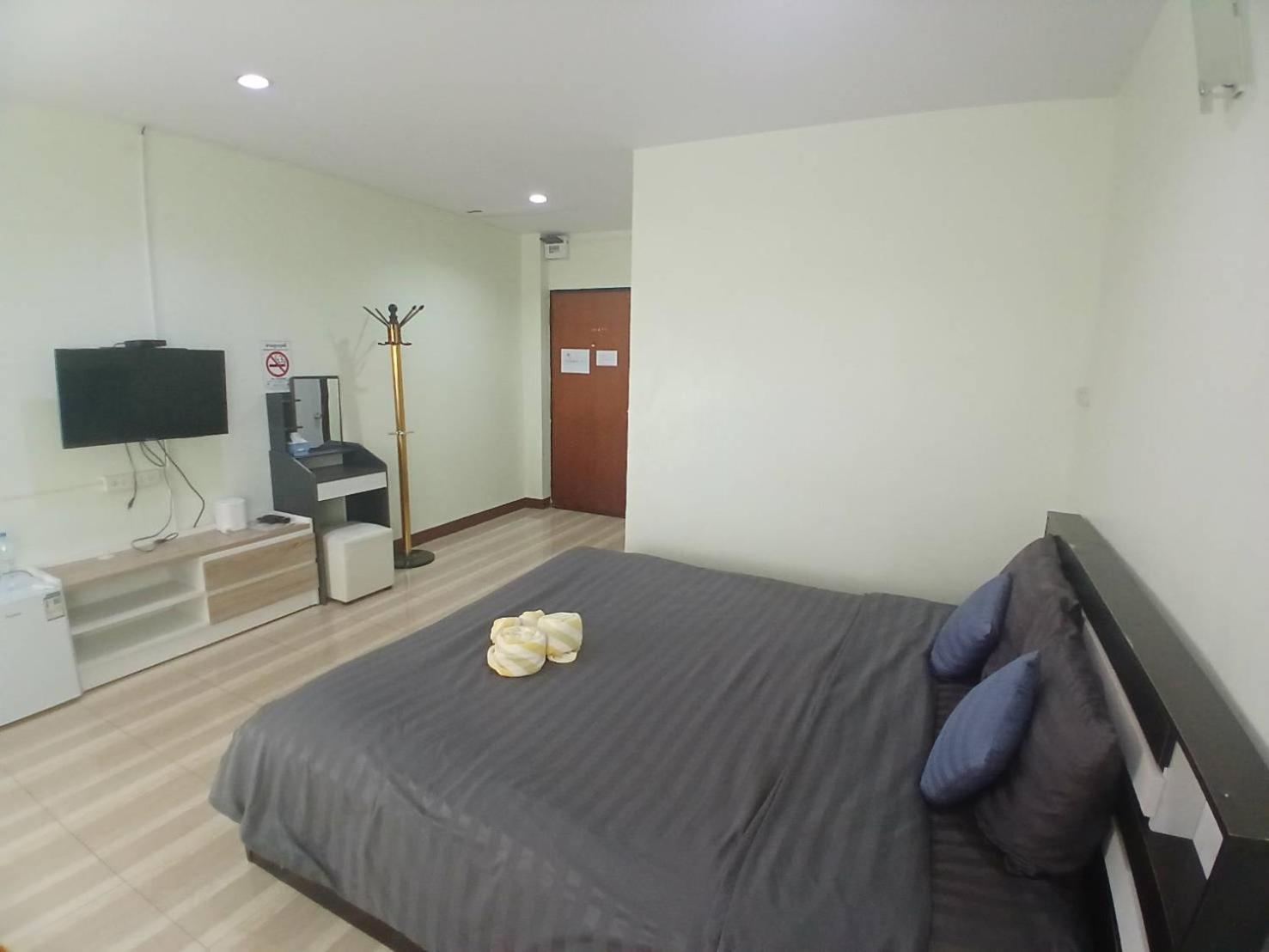 Alongkorn Hotel By Sb Samut Songkhram Екстер'єр фото